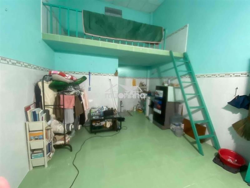 Tìm bạn nữ ở ghép