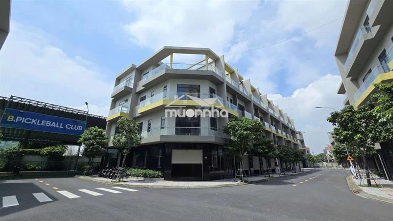 Nhà phố giá tốt ngay trung tâm phường uyên hưng , tphcm