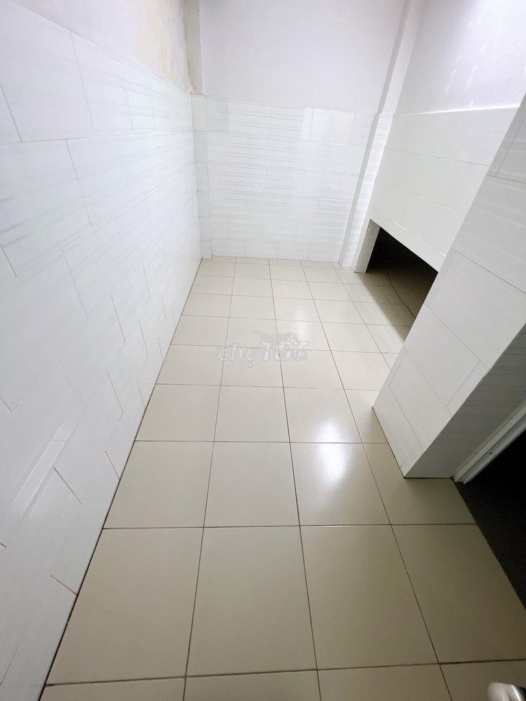 Phòng 1 người bao tiền nước,phí dịch vụ sẵn máy lạnh ngay hoàng diệu 2 - Ảnh 3