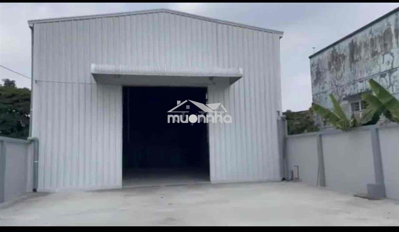 Cho thuê kho-xưởng (như hình) dt:12x50m=600m2 (xưởng và sân) đường nhự