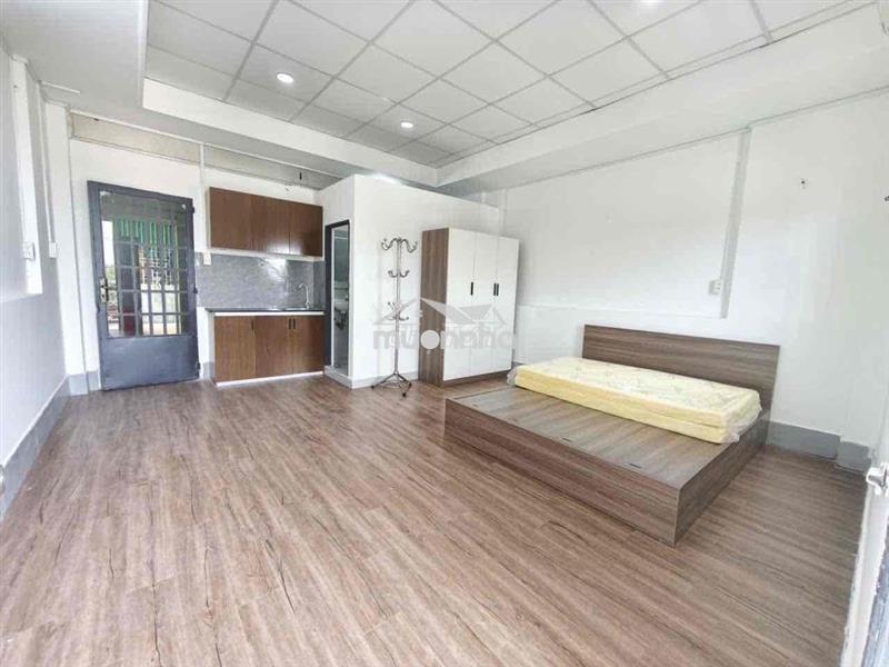 Chính chủ cho thuê phòng 30m2 ban công rộng thoáng 5tr