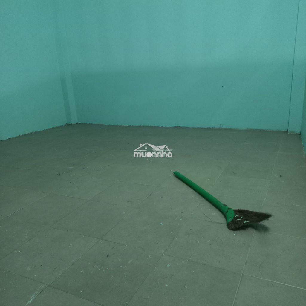 Cho thuê phòng trọ cao ráo rộng rãi gấp đôi phòng trọ thông thường - Ảnh 4