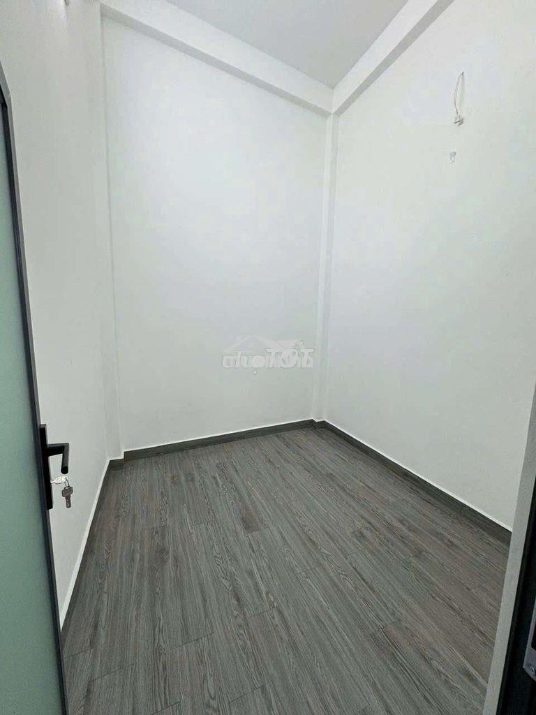 Cho thuê nhà diên hồng trệt 2 lầu 4pn 3wc giá 12tr - 2