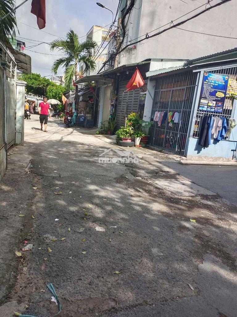 Nhà đồng hành lâu năm nay bán lại - 2