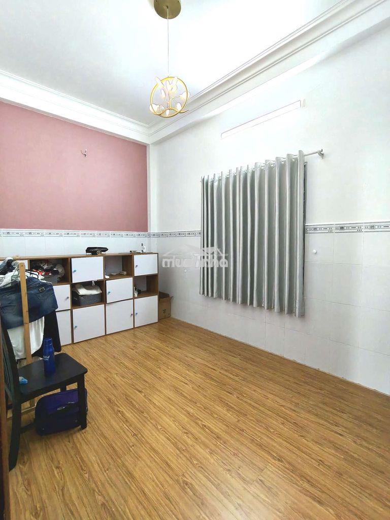 Nhà trệt lầu 2pn2wc hẻm xe hơi 