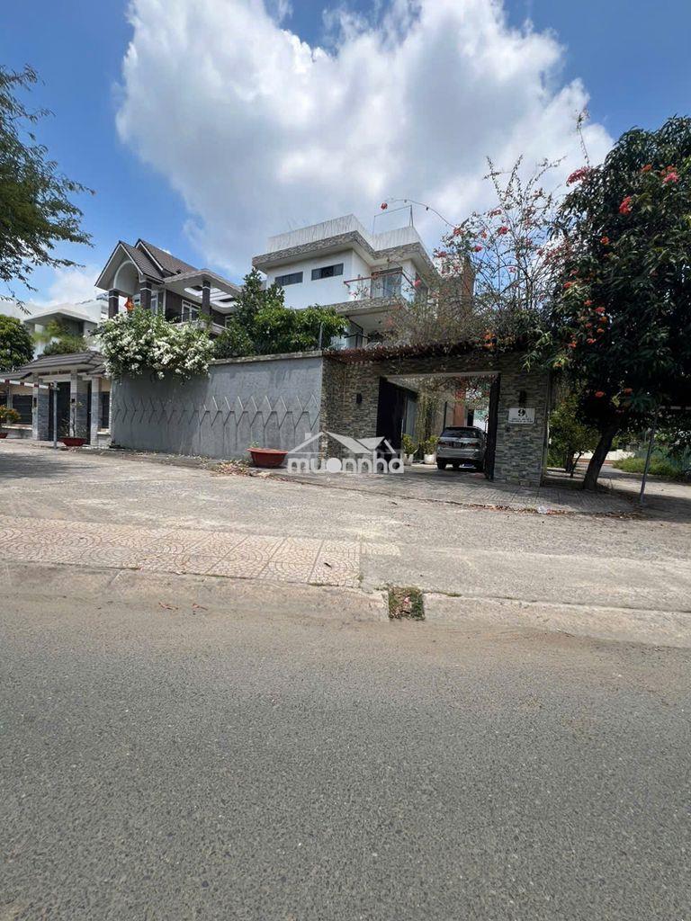 Cần cho thuê biệt thự đảo kim cương 404m2 hầm 3 tầng giá 80tr/th
