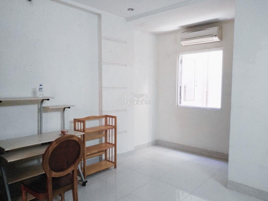 Phòng đẹp gần siêu thị lotte cộng hoà 25m2 5tr có thang máy, giờ tự do - 2