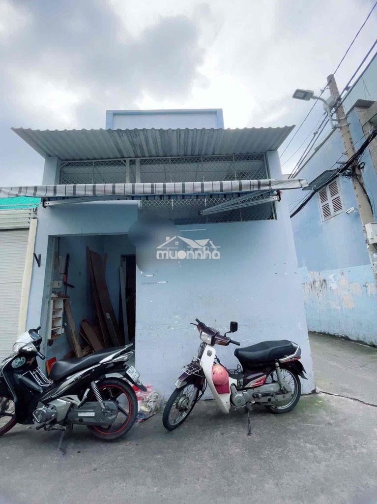 Nhà đẹp hẻm xe hơi q4