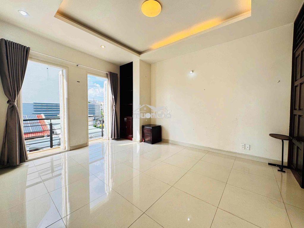 Hiêm có căn hộ ban công 1pn 70m2 full tiện nghi ngay ung văn khiêm 10t - 4