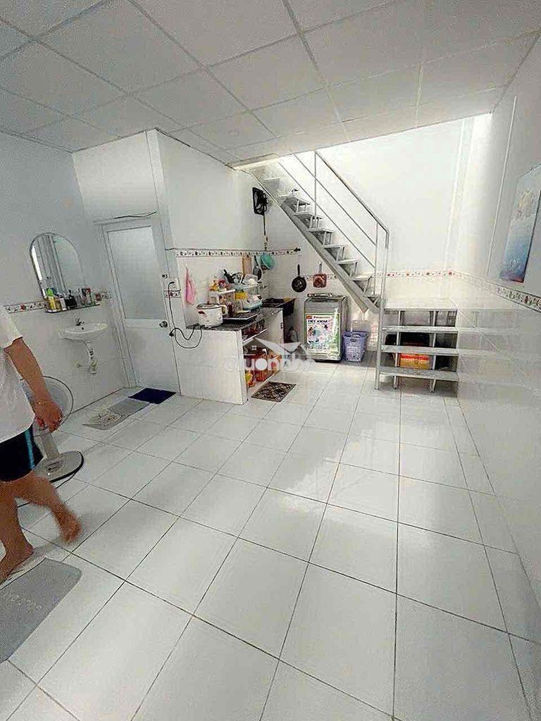 💥Nhà [ 4x 15] 1 lửng đúc 2pn ( 1 kín ,1 hở) 1 wc ,đường gò xoài.💥