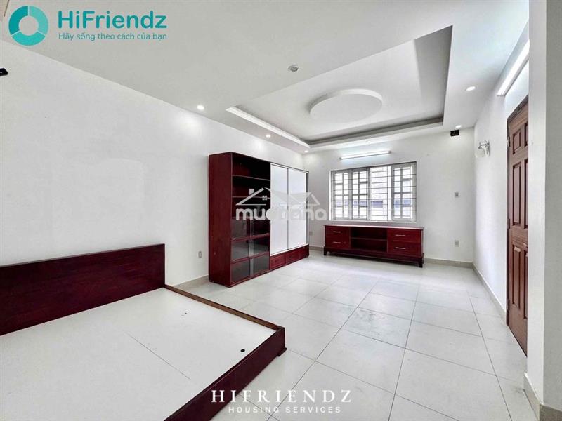 Trống sẵn studio cực rộng full nội thất cửa sổ lớn sát parc mall