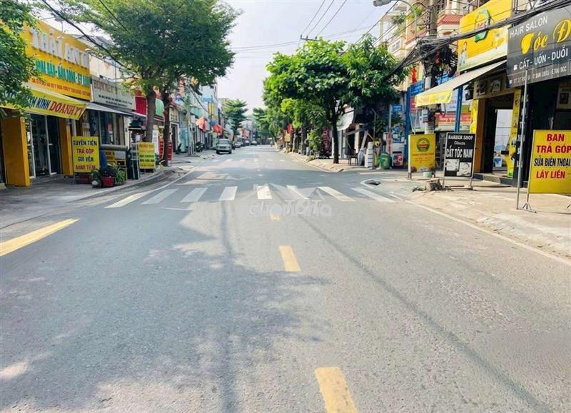 Mặt tiền 4m×20m🌹kho may măc. online