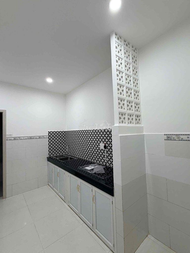 Cho thuê 13,5 triệu 4 pn 2 tolet ngay chợ - 4