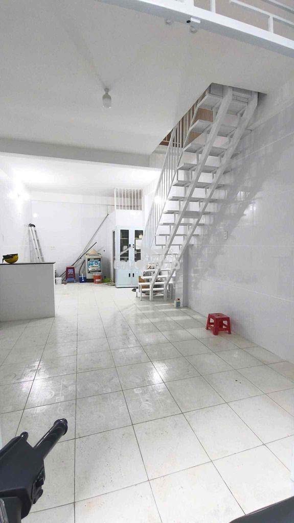 Cho thuê nhà nguyên căn giá rẻ nhà mới tinh chưa qua sử dụng 1 t 1 l