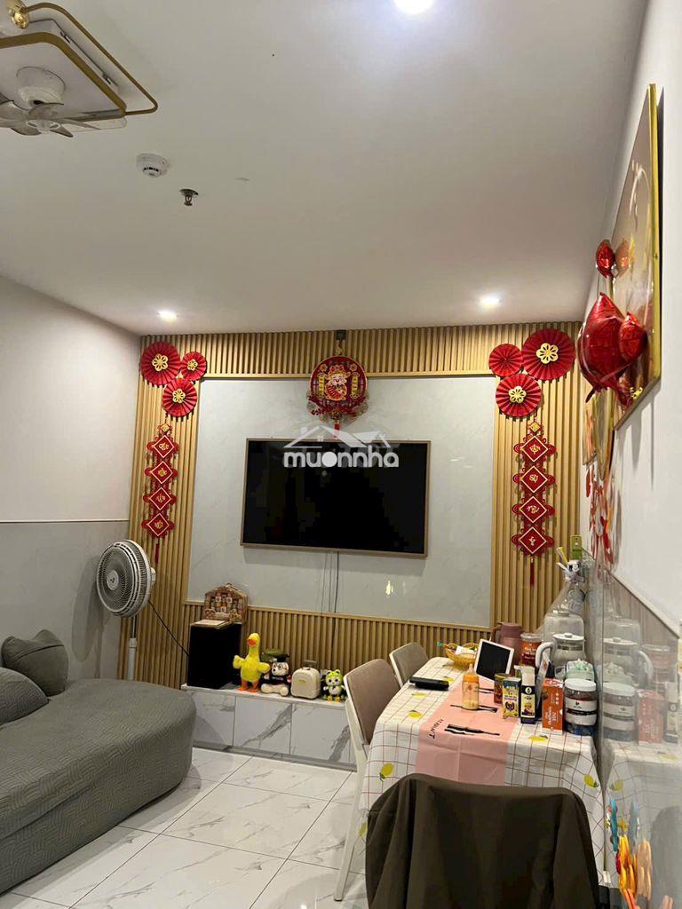 Star tower. căn hộ 8743. có 9 hộ dân bán giá cắt lỗ