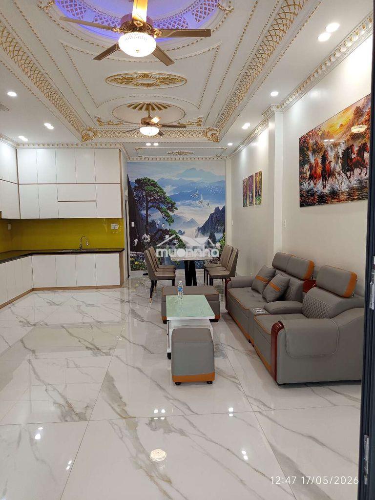 Nhà mới đẹp nội thất đầy đủ 