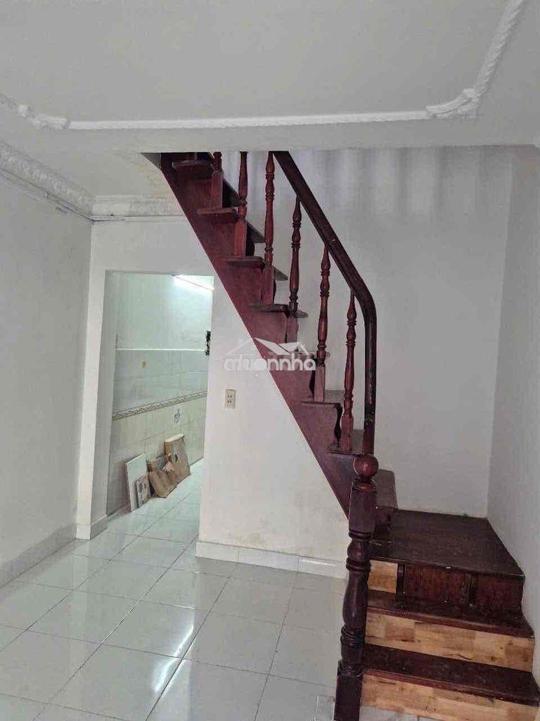 Cho thuê nhà 3x9 1lầu 2pn hẻm 417 quang trung p10 - 2
