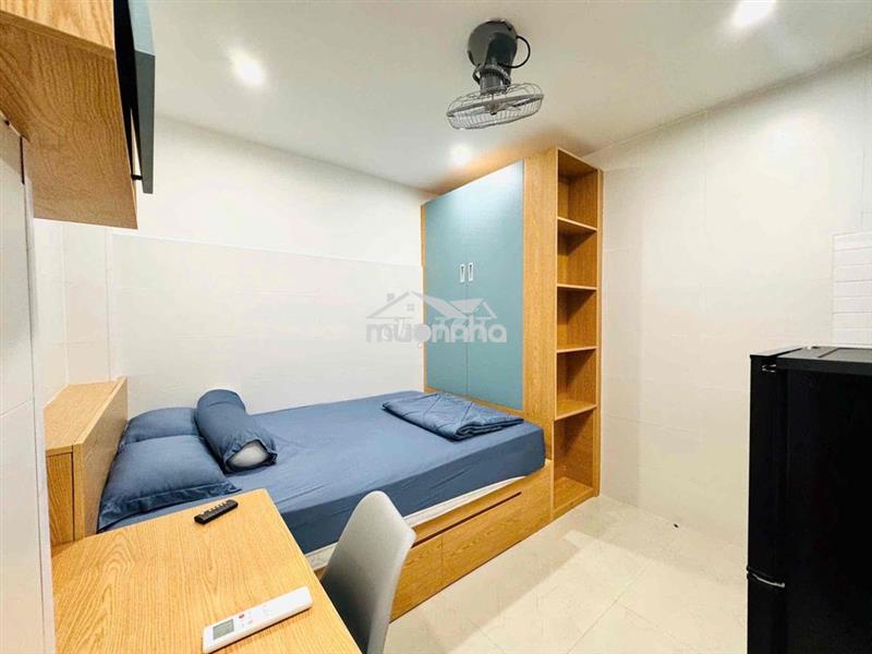 Studio full nội thất có máy giặt riêng ngay ngã tư phú nhuận