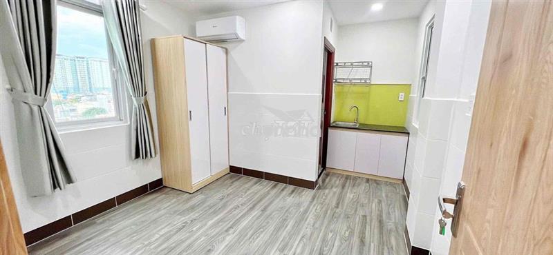 Cho thuê phòng cửa sổ đầy đủ nội thất gần luỹ bán bích - đh văn hiến