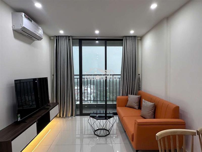 Cho thuê c/h chung cư goldora plaza chỉ 11tr