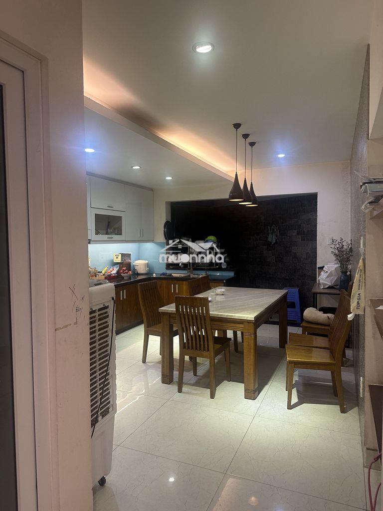 Cho thuê nhà phố hẻm xe hơi 4 lầu  - 4
