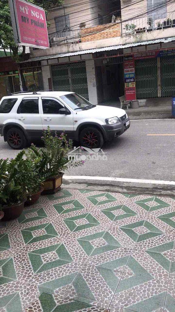 Cần bán căn nhà 1 trệt 1 lầu dt 100m2 full thổ cư