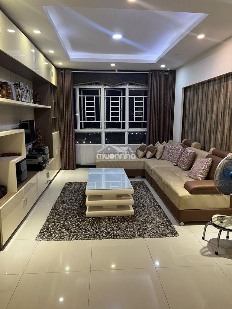 Giá rẻ cho thuê căn hộ giai việt 115m2 3phòng có nội thất 14triệu