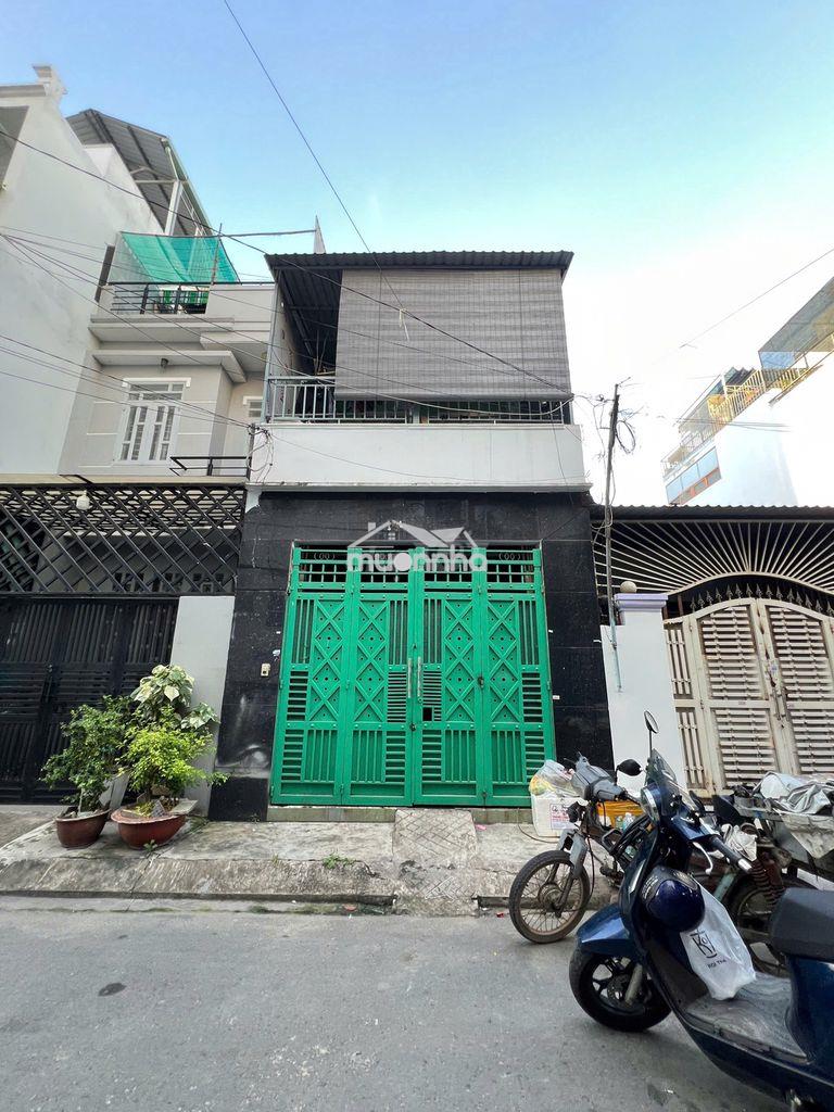 Cho thuê nhà 1 lầu hẻm xe tải 1/ lê văn quới, dt 4x19m giá 12tr/tháng.
