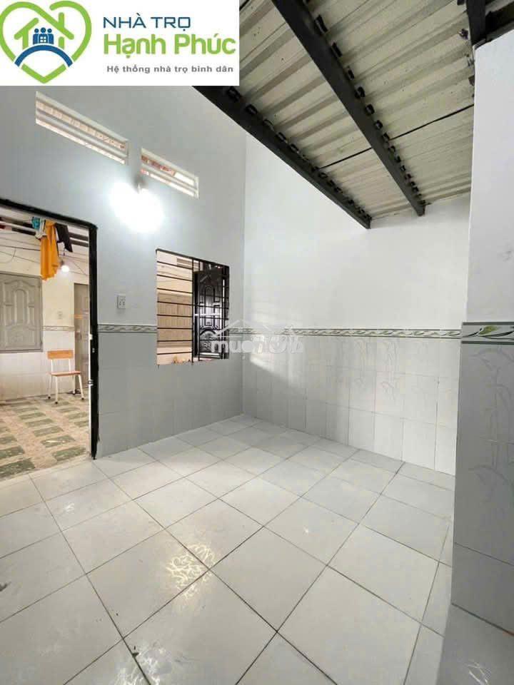Phòng trọ gác cao cực thoáng ngay phạm văn đồng gần cầu vượt linh xuân - 3