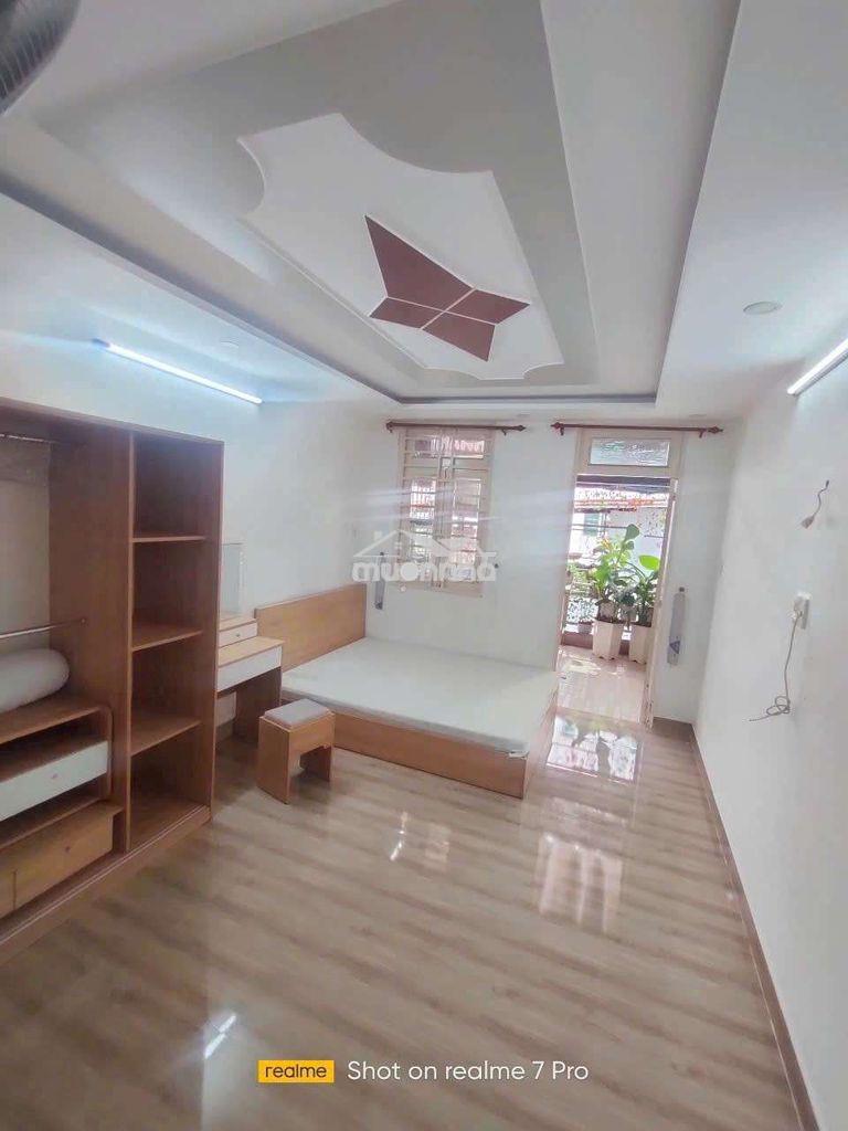 Cuối tháng 6 trống phòng l2 đường n t.minh khai gần đầu ngã tư cmt8  - 2