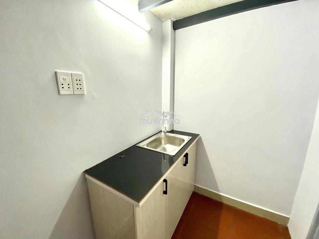 Phòng gác lửng gần đh văn hiến, nội thất cơ bản phòng sạch sẽ rộng rãi - 4
