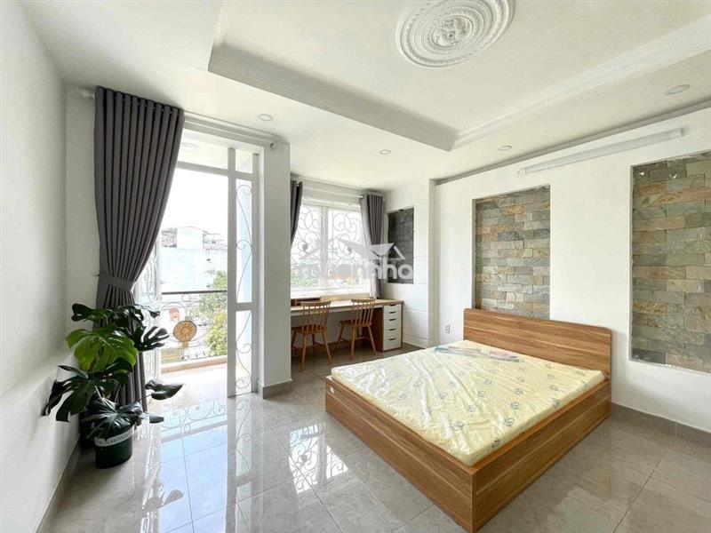 Phòng trọ tách bếp , gần parc mall q8 , free xe , gần chợ , bhx ..