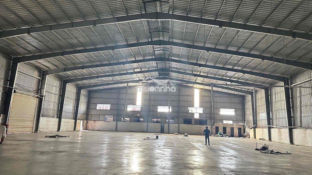 Xưởng gần sài gòn 1800m đường lớn xe cont - 2