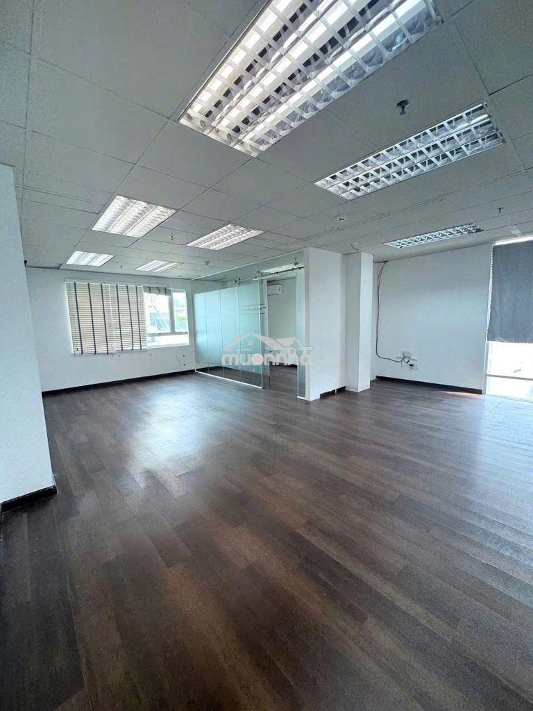 Tòa nhà đường phổ quang. dt: 7x20m. hầm - trệt - 4 tầng - 3