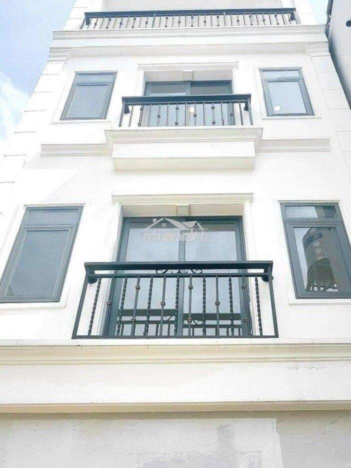 Cho thuê gấp nhà hxt 55/2a trần đình xu, phường cầu kho, quận 1