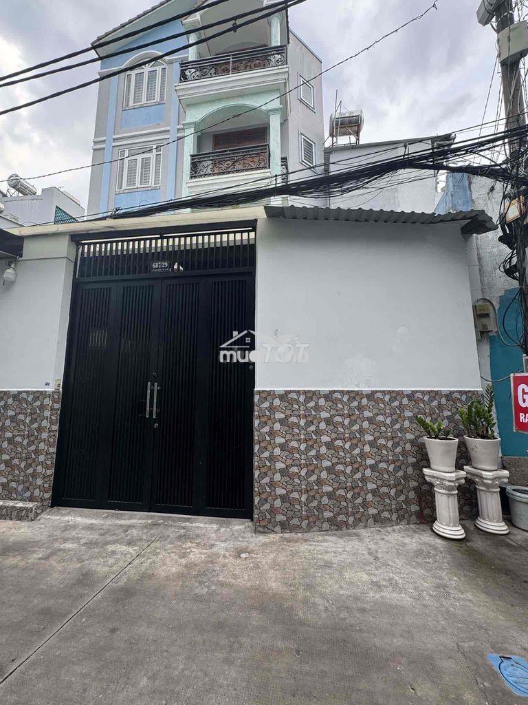 Bán nhà trung tâm 108m2 - hxh - 4 tầng - nội thất đẹp mà giá chỉ hơn 1