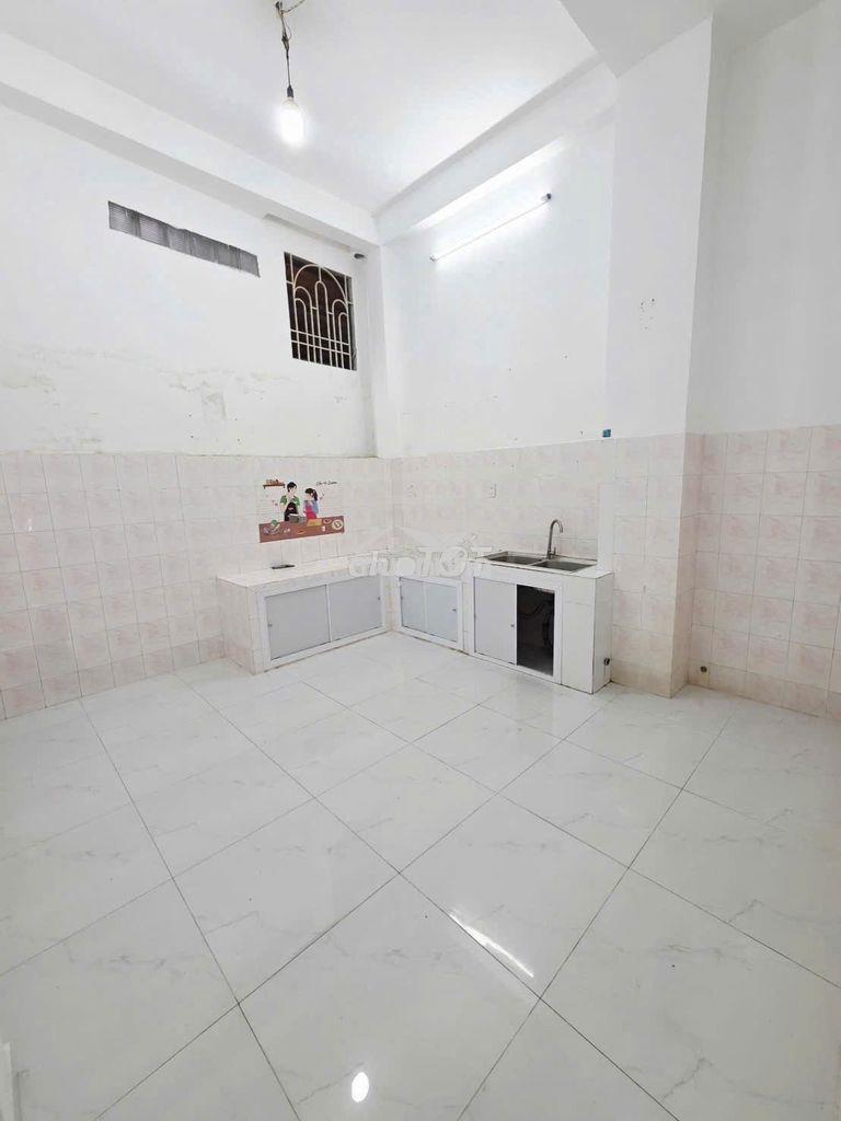 4x17m sân để xe nhà thuê hẻm xe hơi vườn lài  tân phú 2pn 2wc - 4
