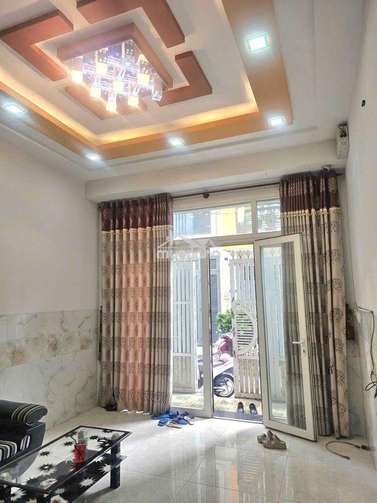 Có hh giới thiệu bán nhà hẻm xe hơi 5m , 4×14 , đúc 4 lầu - 4