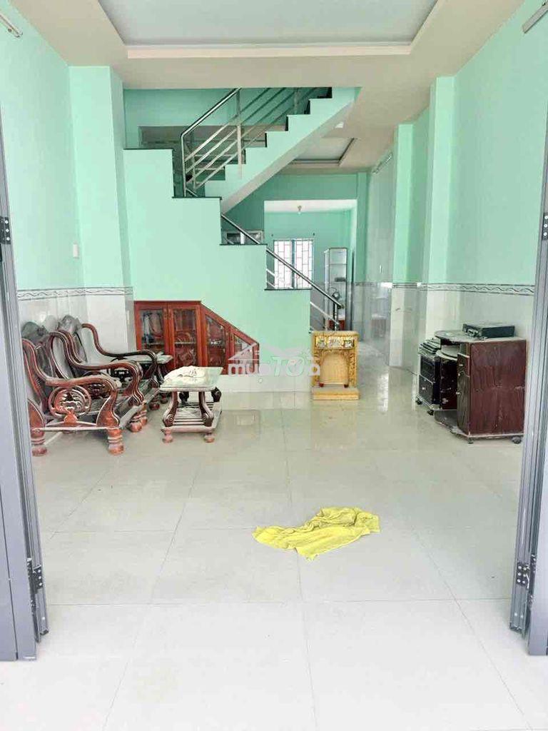 Nhà lê văn quới 4x17 3 lầu 5 phòng ngủ, sân thượng