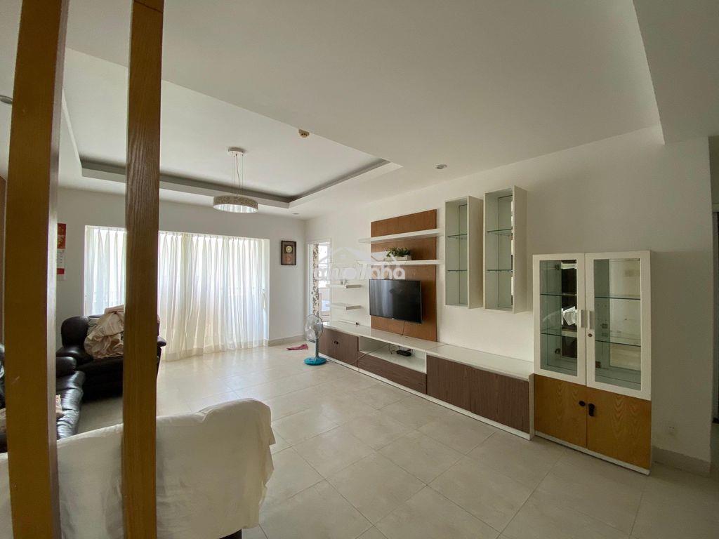 BÁN CĂN HỘ HÙNG VƯƠNG PLAZA, CÓ SUẤT OTO , 130M2 , SHCC - 3