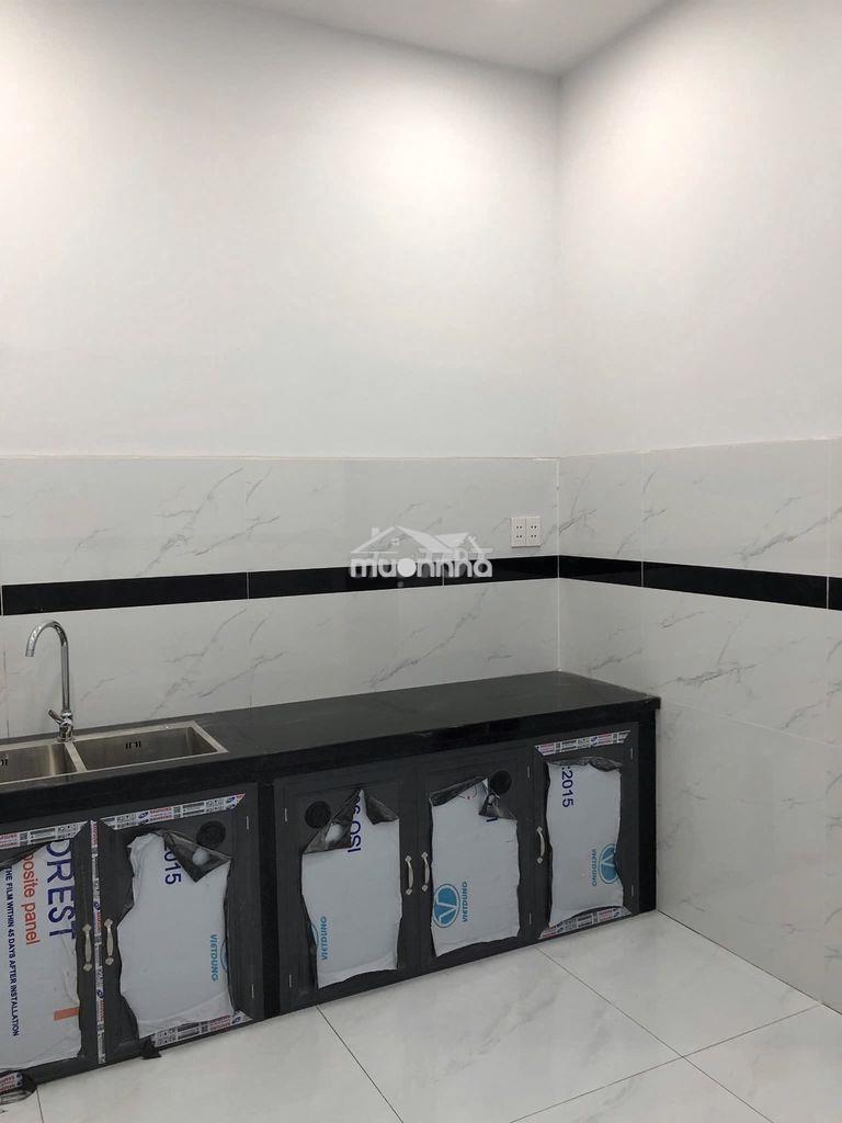 Chủ cho thuê nhà mới dt:50m2 giá 10tr/thg lầu hbc,tđ - Ảnh 3