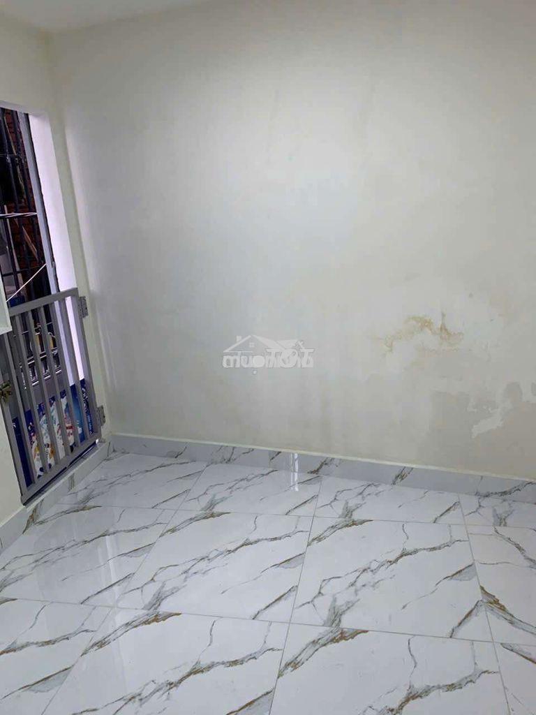 Nhà 3x3m 2lầu 2pn 1wc có nội thất. quang trung p10 gò vấp. gần ngã 5 - 4