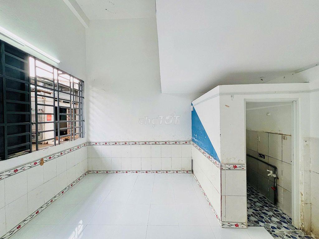 Kiot cho thuê giá rẻ, ở 2 3 người thoải mái gần khu hành chính dĩ an - 3