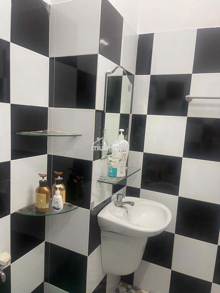 Cho thuê nhà quận 4 - 3