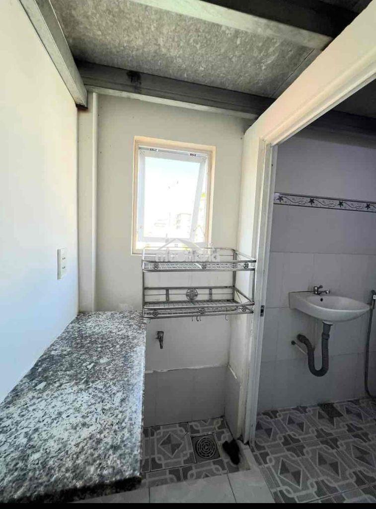 Phòng trọ giá rẻ ngay chợ tân mỹ có máy lạnh - 3