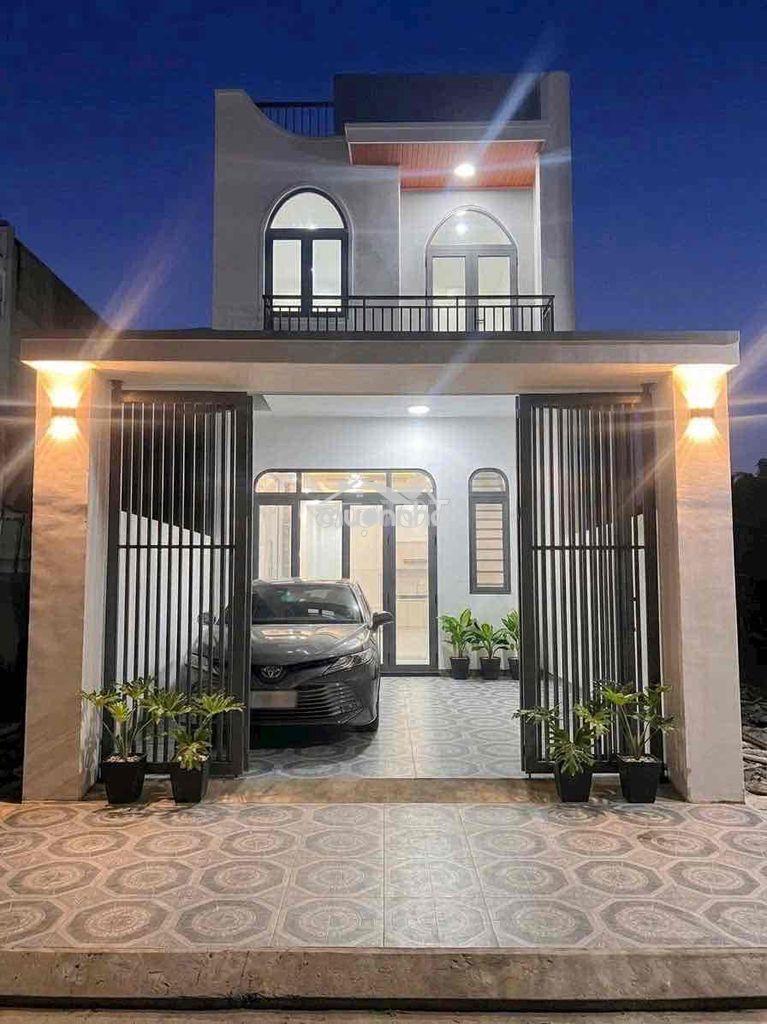 Căn góc 2 mặt tiền 5x18m ngay chợ tân bình
