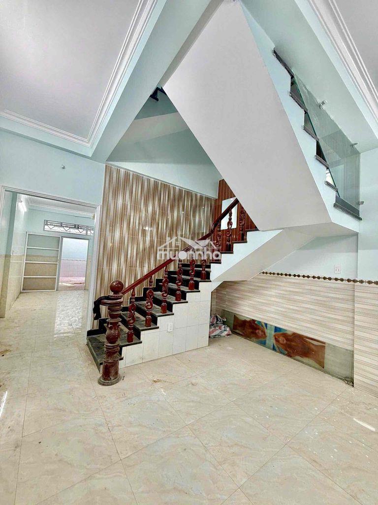 Cho thuê nhà đẹp sẵn máy lạnh 4,5x30 giáp tên lửa - 3