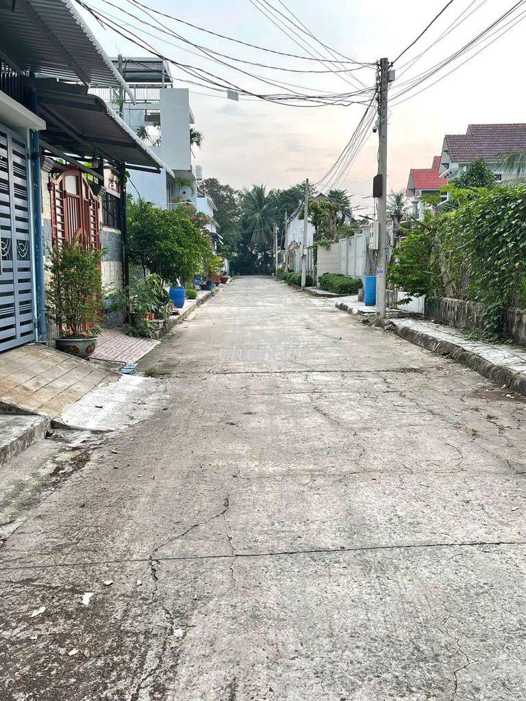 Bán 2 căn nhà lái thiêu ,dt 150 m giá chỉ 5 tỷ - 2