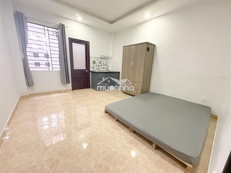 Phòng 30m nắng sáng phan xích long hướng đi q1 bình thạnh