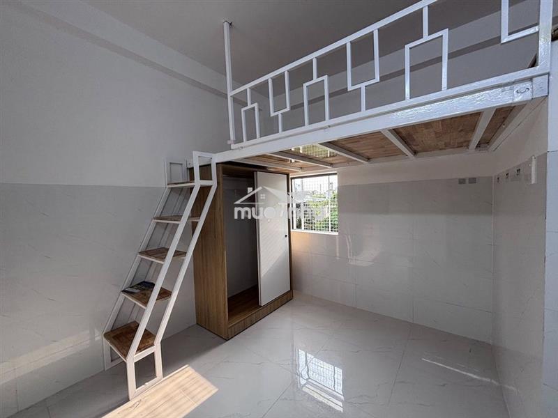 Phòng cửa sổ trời, máy lạnh - cách aeon 5p đi xe | giá từ 2tr9